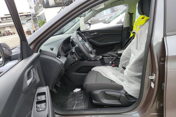 Used MG 5 2023 180 DVVT Manual Fashion Edition
