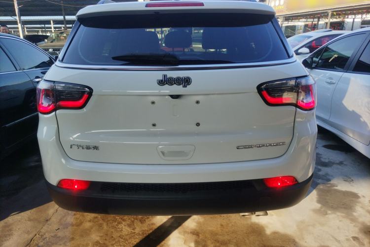 Used  Compass 2020 220T Automatic Leading Edition
