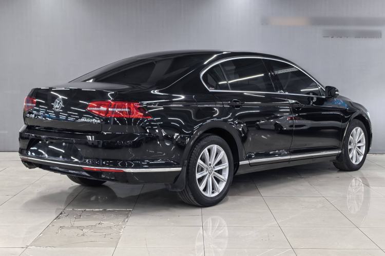 Used Volkswagen Magotan 2018 330TSI DSG Advanced Model

