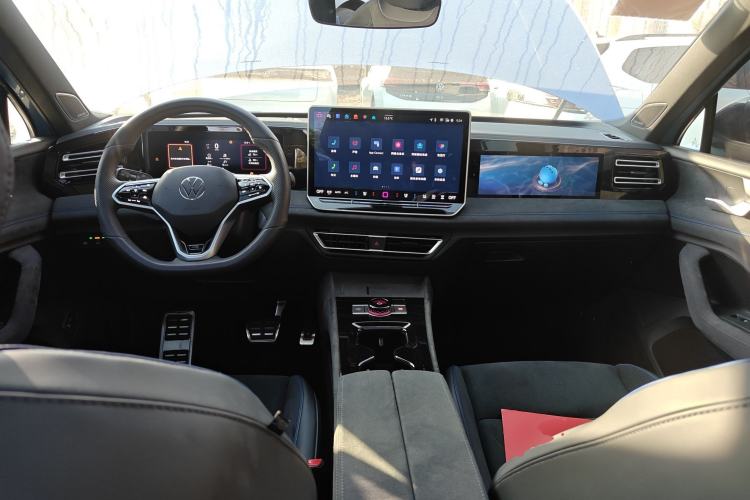 Used Volkswagen Tiguan L 2024 PRO 380TSI Four-Wheel Drive R-Line Prestige Edition
