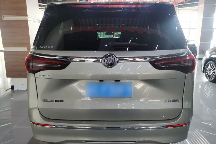 Used Buick GL8 2021 ES Landtrek 653T Luxury Model
