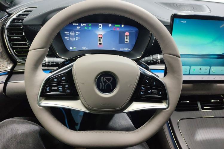 Used BYD Han 2025 EV Intelligent Driving Edition 701KM LiDAR Flagship Model
