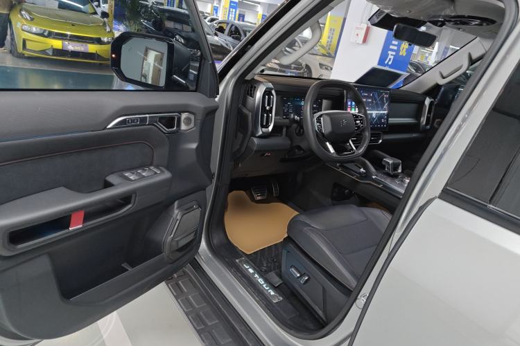 Used JETOUR Traveler 2023 2.0T All-Wheel-Drive CrossPRO
