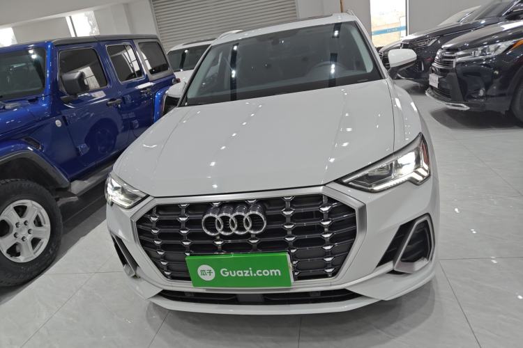Used Audi Q3 2019 35 TFSI Fashion Dynamic Model