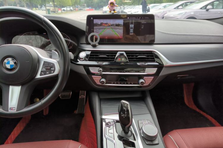 Used BMW 5 Series 2022 Second Facelift 530Li Leading Edition M Sport Package
