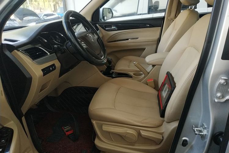 Used Baojun 730 2016 1.5L Manual Comfort Version 7 Seats China V Emission Standard