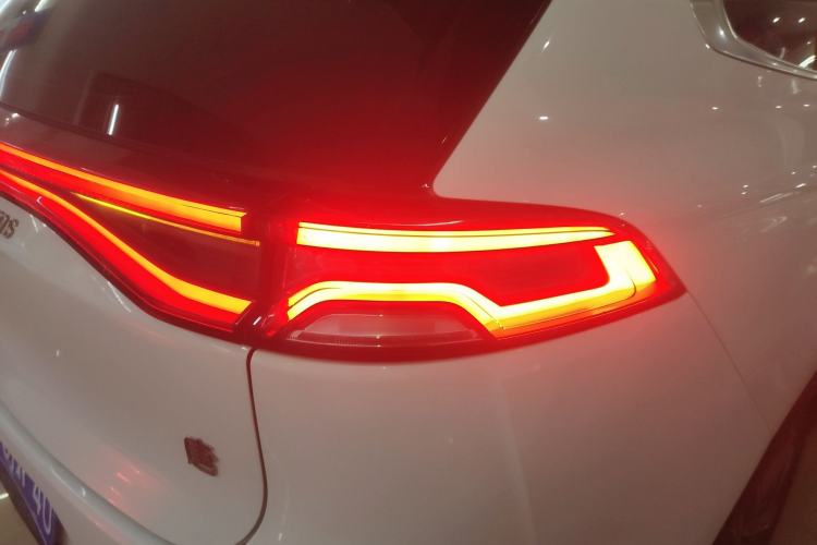 Used BYD Tang 2018 2.0T Automatic SmartConnect Prestige 7-Seater China V Standard