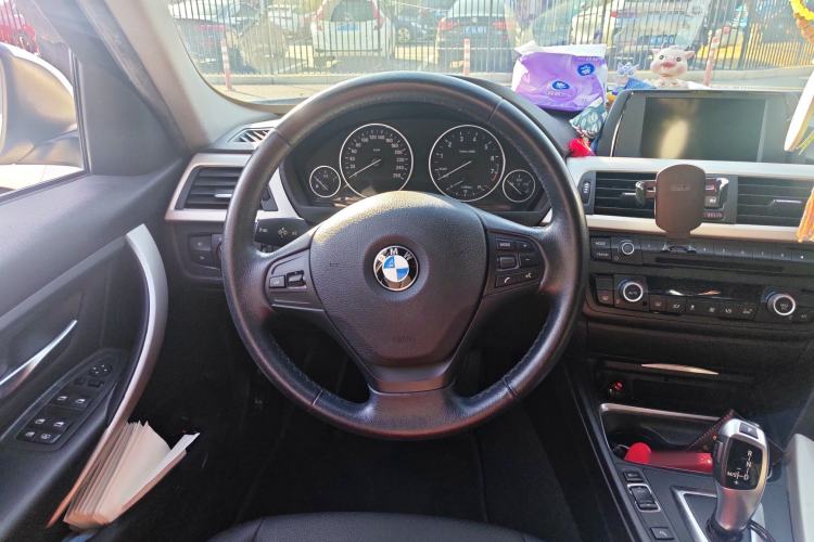 Used BMW 3 Series 2015 320Li Luxury Edition Fashion Model
