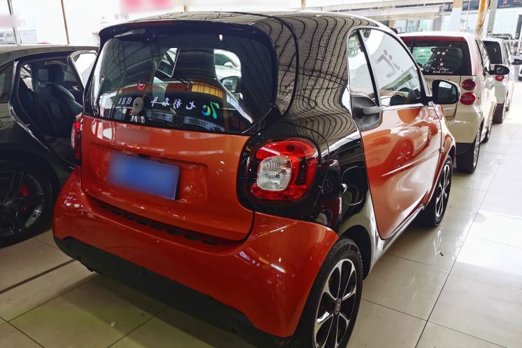 Used  fortwo 2015 1.0L 52 kW Hardtop Passion Edition
