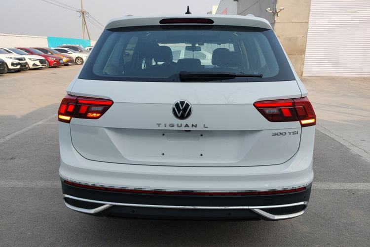 Used Volkswagen Tiguan L 2024 300TSI Automatic Two-Wheel Drive Smart Edition
