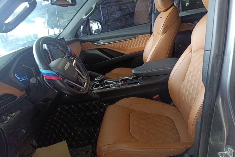 Used SAIC MAXUS D90 Pro 2020 2.0T Gasoline 4x4 Flagship Edition 6 Seats
