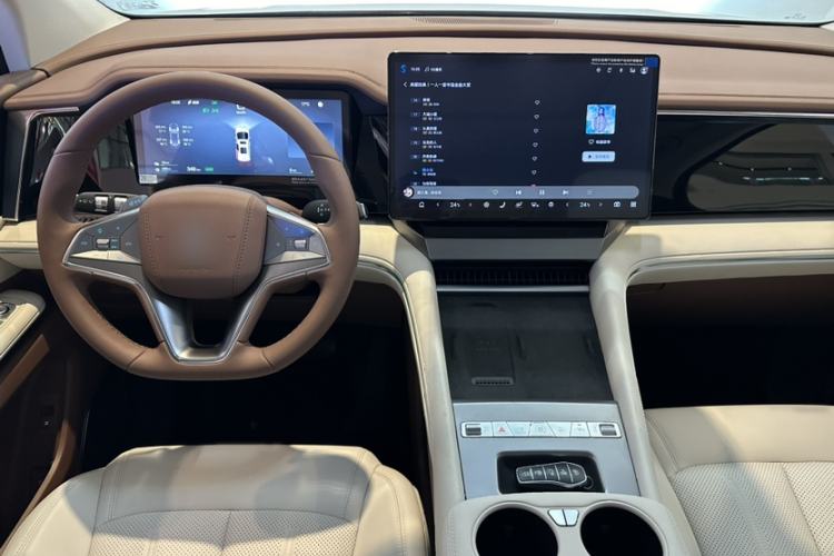 Used BYD Xia 2025 DM-i 1.5T 180km Beyond Edition
