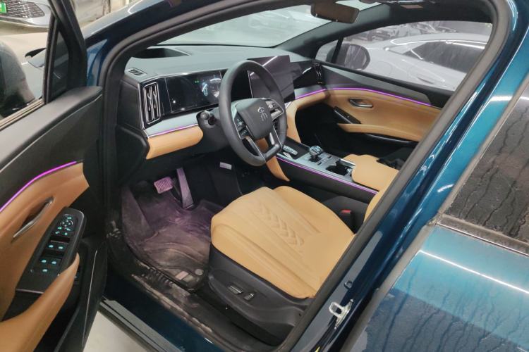 Used BYD Song L DM-i 2024 160 km Excellence Version
