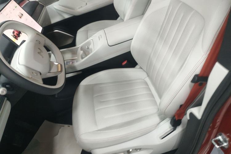 Used ONVO L60 2024 60 kWh Rear-Drive Version
