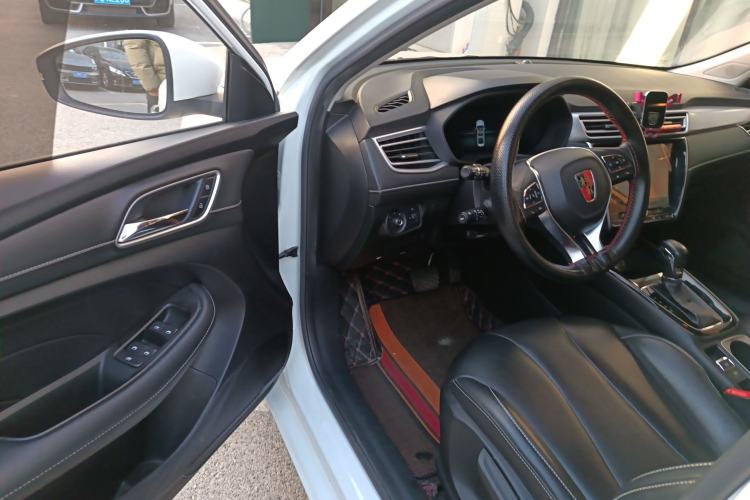 Used Roewe i5 2020 1.5L Automatic 4G Connect Luxury Flagship Edition
