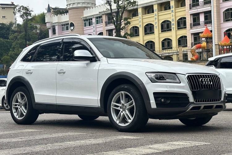 Used Audi Q5 2017 Plus 40 TFSI Technology Model
