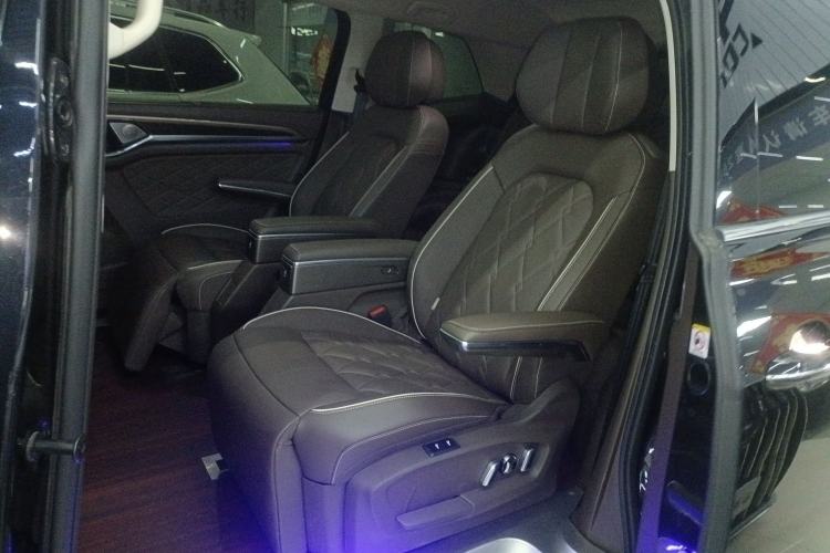 Used Volkswagen Viloran 2020 380TSI Prestige Edition
