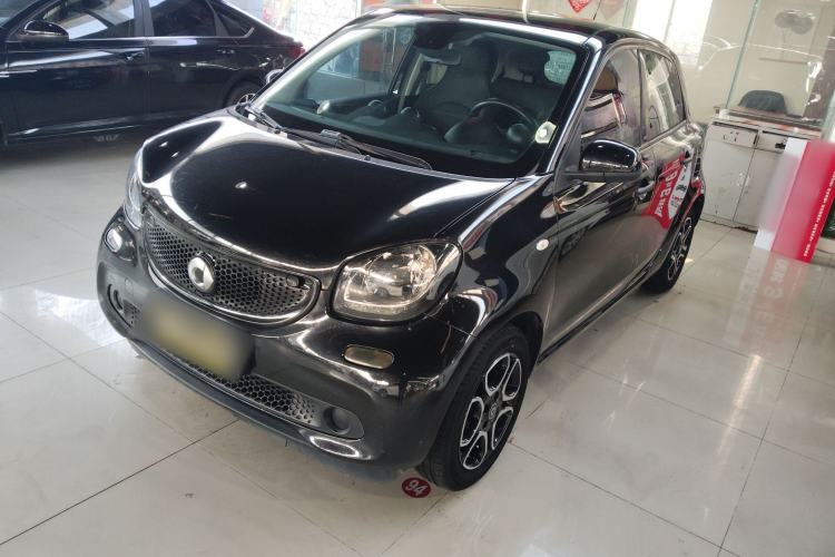 Used smart forfour 2016 0.9T 66 kW Pioneer Edition