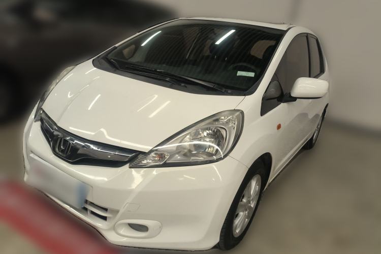 Used Honda Fit 2011 1.5L manual luxury version