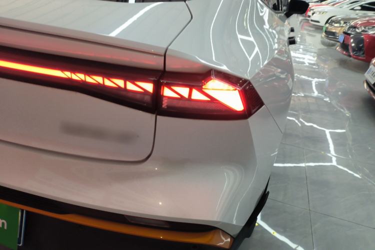 Used Changan UNI-V 2024 1.5T Prestige Sport Edition