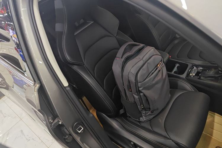 Used Skoda Kodiaq 2023 Facelifted TSI330 5-Seater Two-Wheel-Drive Luxury Edition
