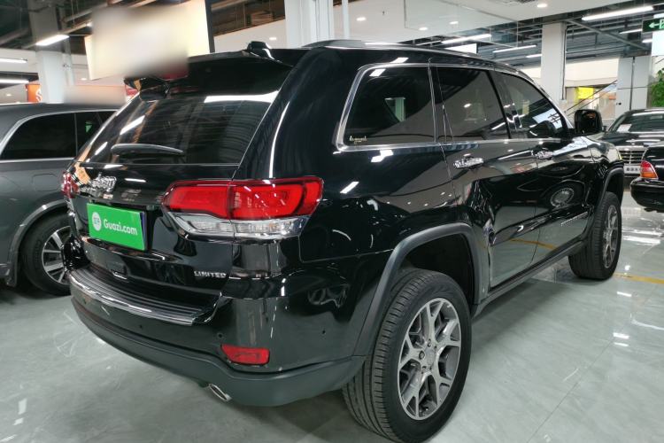 Used  Grand Cherokee 2021 3.0L 80th Anniversary Edition