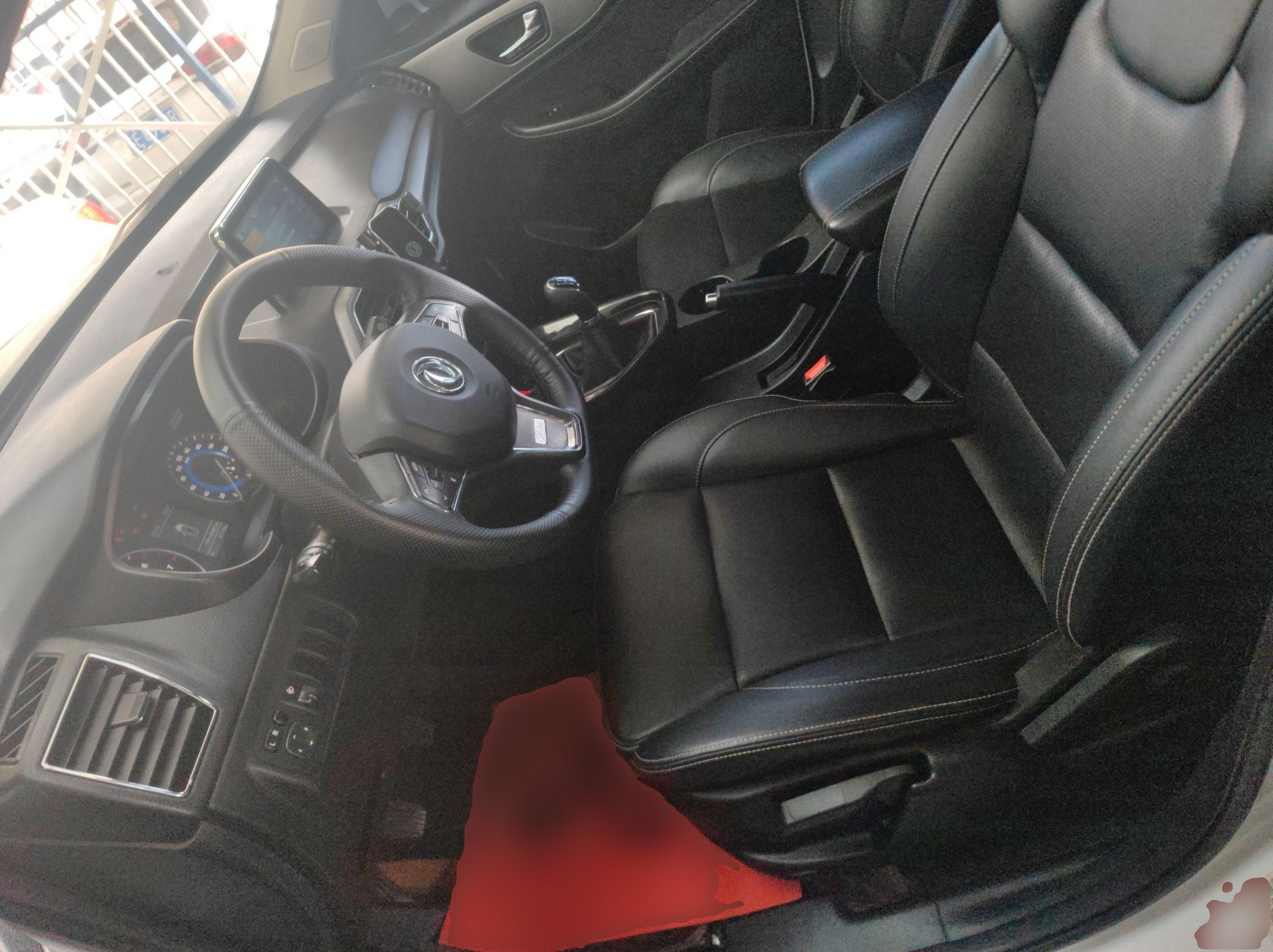 Переднее сиденье в автомобиле