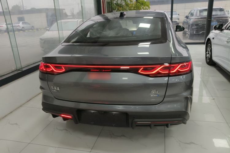 Used BYD Qin L 2025 DM-i Smart Drive 120KM Leading Model
