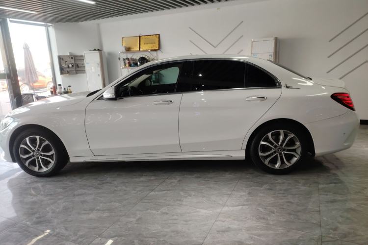 Used Mercedes-Benz C-Class 2017 Restyled C 180 L Fashion Edition Sport Version
