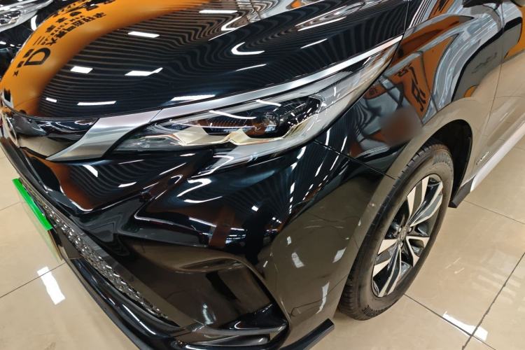 Used Toyota Granvia 2024 2.5L Hybrid Prestige PLUS Four-Wheel Drive Version