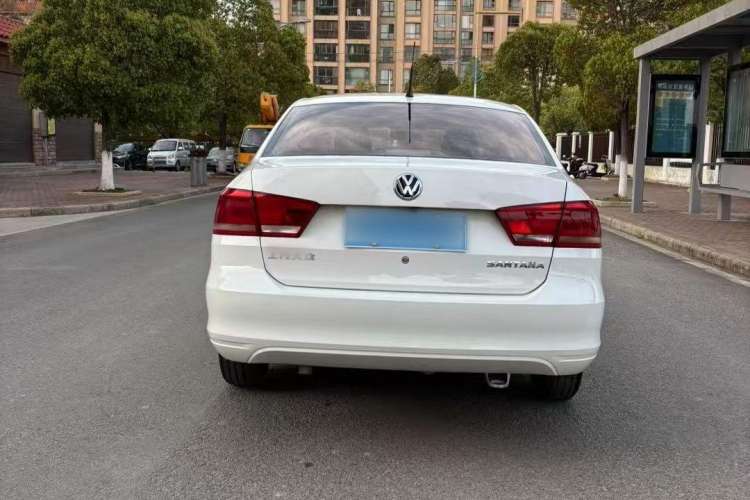 Used Volkswagen Santana 2015 1.4L Manual Fashion Edition
