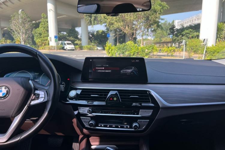 Used BMW 5 Series New Energy 2019 530Le Luxury Package
