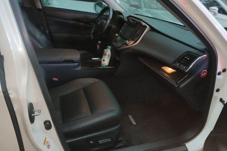 Used Toyota Crown 2015 2.0T Fashion Edition