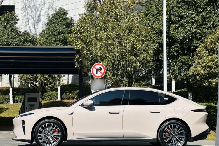 Used Nio ET5 2022 75 kWh