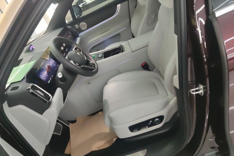 Used Hima AITO M9 2025 Extended-Range Ultra Version 52 kWh 5-Seater Edition
