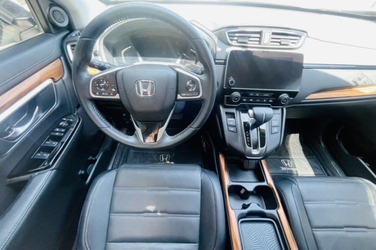 Used Honda CR-V 2019 Brilliant Edition Plus 240TURBO CVT Two-Wheel Drive Fashion Version China VI Emission Standard
