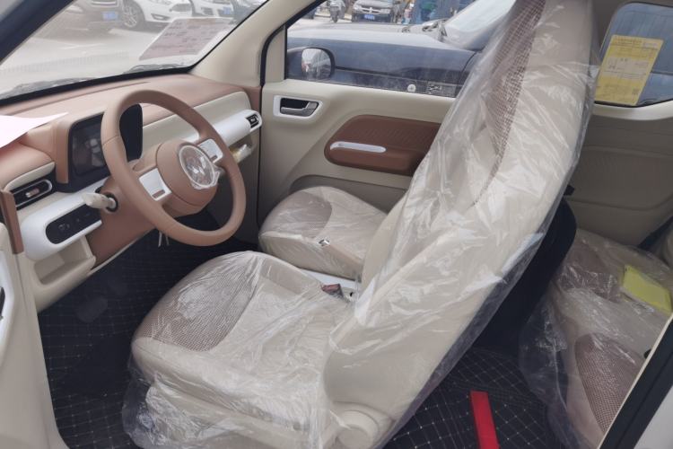 Used Wuling Hongguang MINIEV 2024 3rd Generation 215km Youth Edition
