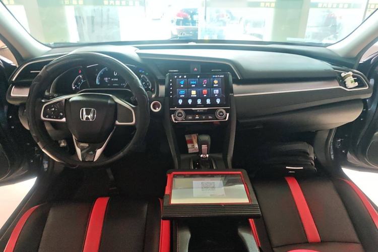 Used Honda Civic 2016 220TURBO CVT Luxury Edition
