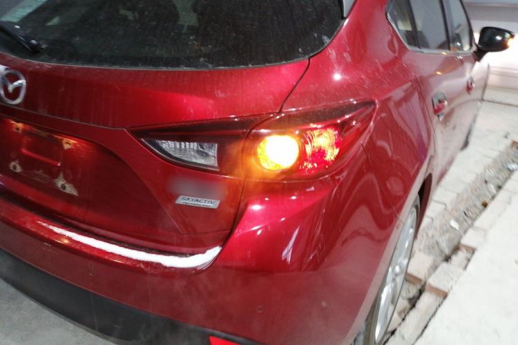 Used Mazda Mazda 3 Axela 2014 Hatchback 2.0L Automatic Flagship Model