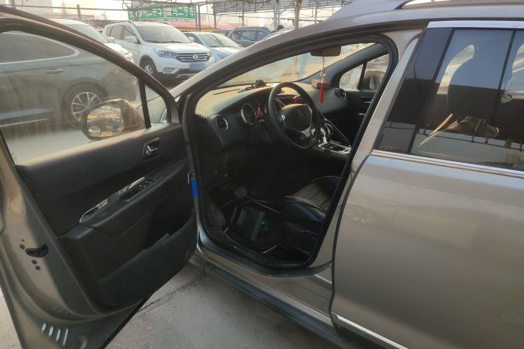 Used Peugeot 3008 2015 2.0L Automatic Classic Edition