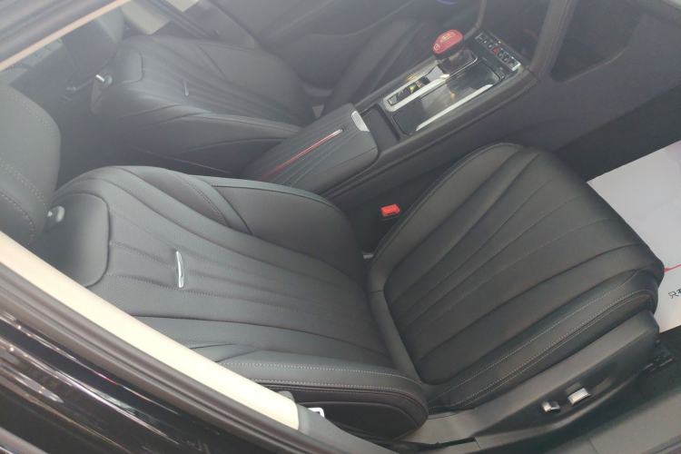 Used Hongqi H5 2024 1.5T DCT Smart Connect Flagship Edition
