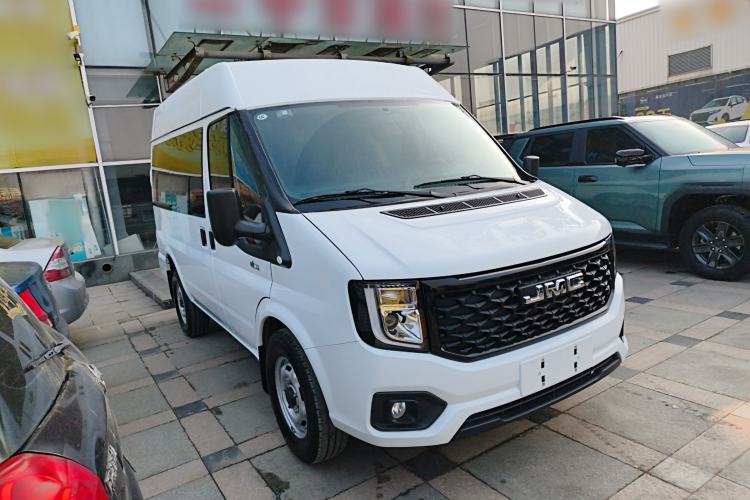 Used JMC Fushun 2025 2.0T 8AT Diesel Short-Wheelbase Mid-Top Commercial Multi-Purpose Passenger Vehicle with 5/6 Seats
