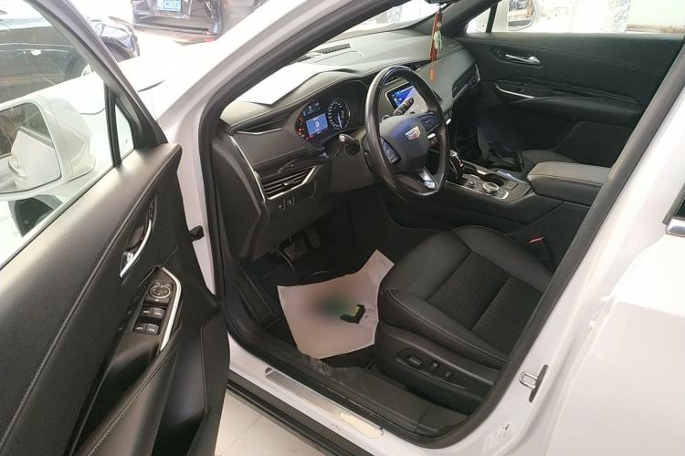 Used Cadillac XT4 2018 28T Two-Wheel Drive Tech Version
