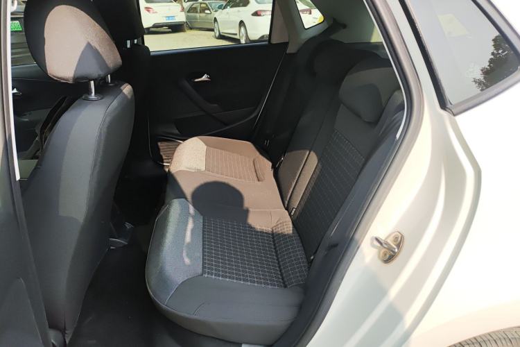 Used Volkswagen Polo 2014 1.6L Automatic Comfort Edition
