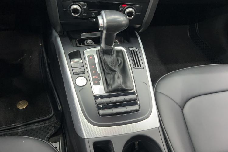 Used Audi A4L 2016 35 TFSI Collector's Edition Automatic Standard Model
