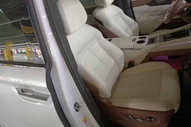 Used BYD Xia 2025 DM-i 1.5T 180km Beyond Edition
