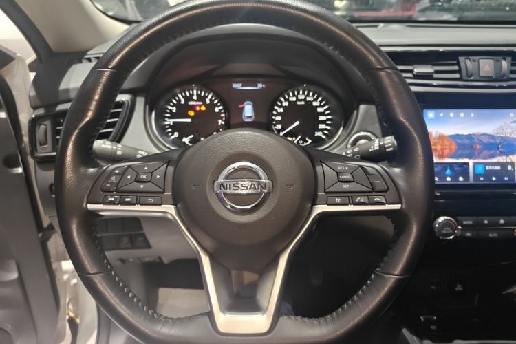 Used Nissan X-Trail 2022 2.0L Two-Wheel Drive Smart Connect & Comfort Edition