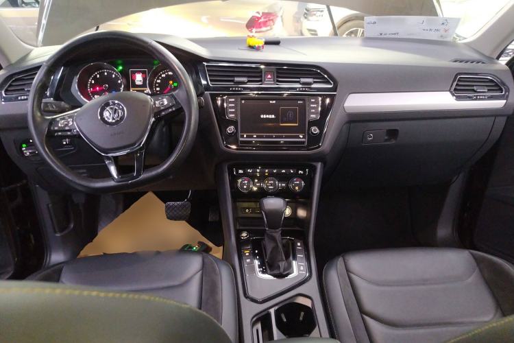 Used Volkswagen Tiguan L 2017 330TSI Automatic Two-Wheel Drive Luxury Edition