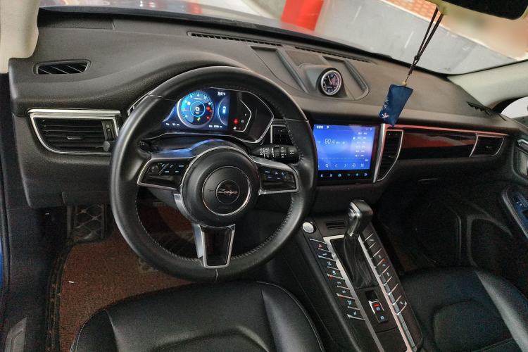 Used Zotye SR9 2017 2.0T Automatic Ultimate Dream Edition
