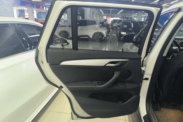 Used BMW X1 2016 sDrive18Li Fashion Model
